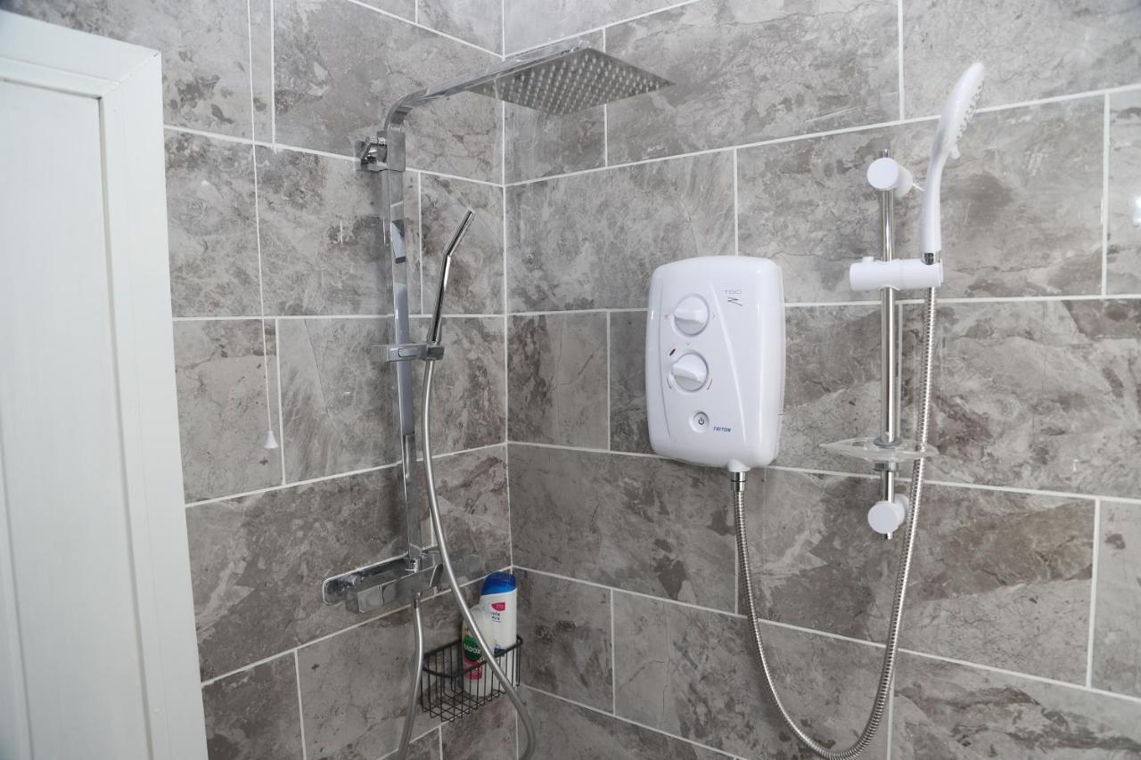 Homely 1-Bed Apartment In برمنغهام المظهر الخارجي الصورة